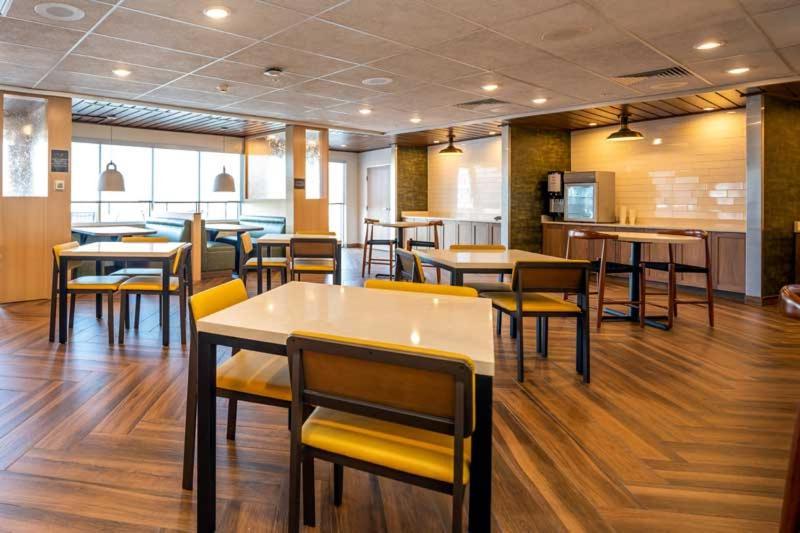 Fairfield Inn & Suites By Marriott Columbus מריסוויל מראה חיצוני תמונה
